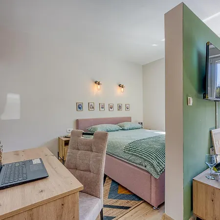 Mali Brlog * Delnice